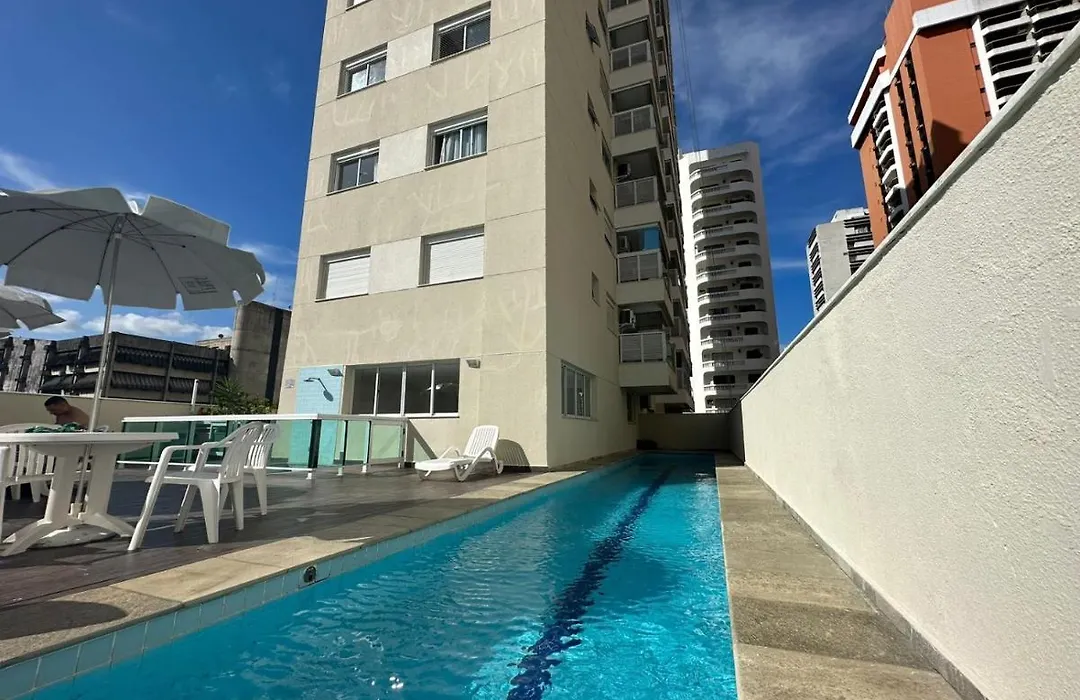 Apto com varanda gourmet e piscina-1